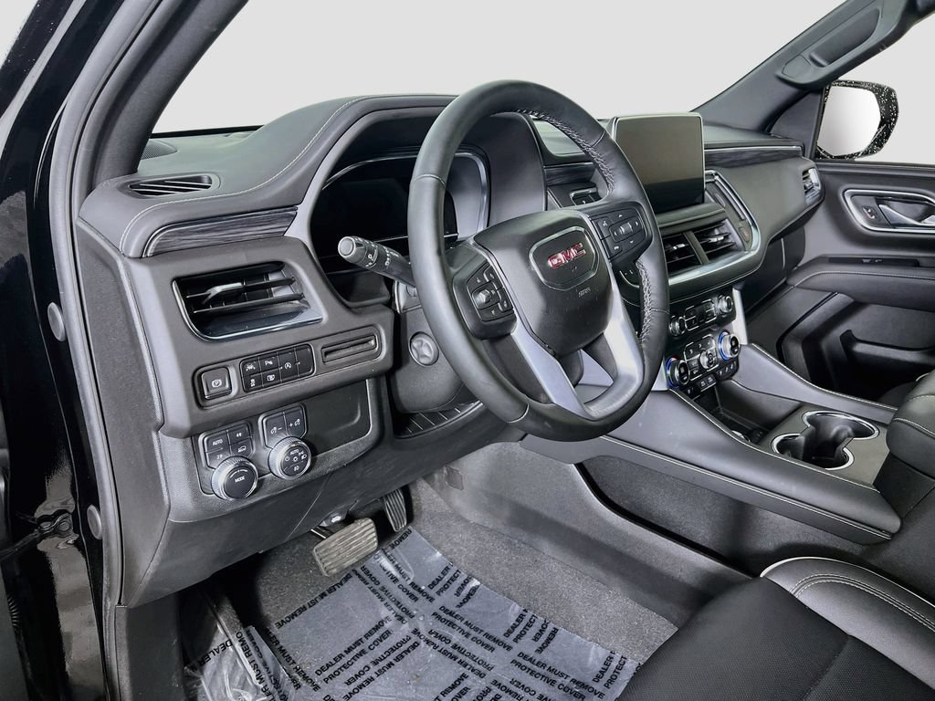 Certified 2023 GMC Yukon XL SLT w/ SLT Luxury Package AWD/4WD image 8