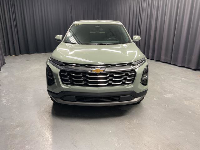 New 2026 Chevrolet Equinox LT image 3