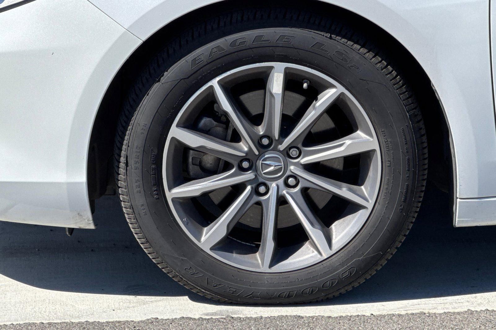 Used 2019 Acura TLX image 31