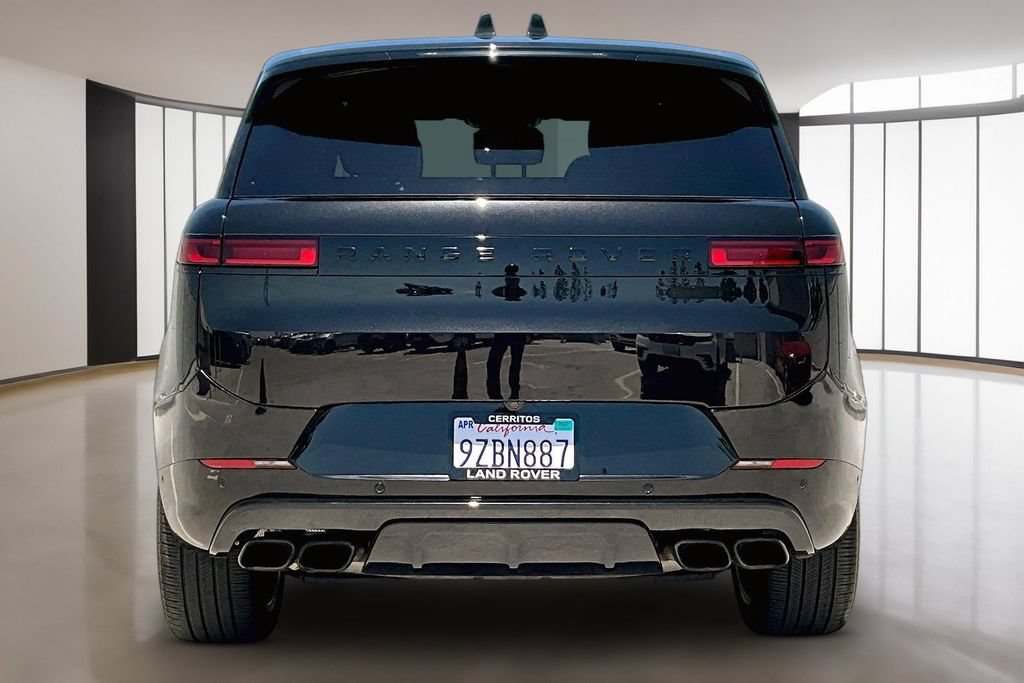 Certified 2025 Land Rover Range Rover Sport Dynamic SE AWD/4WD image 5