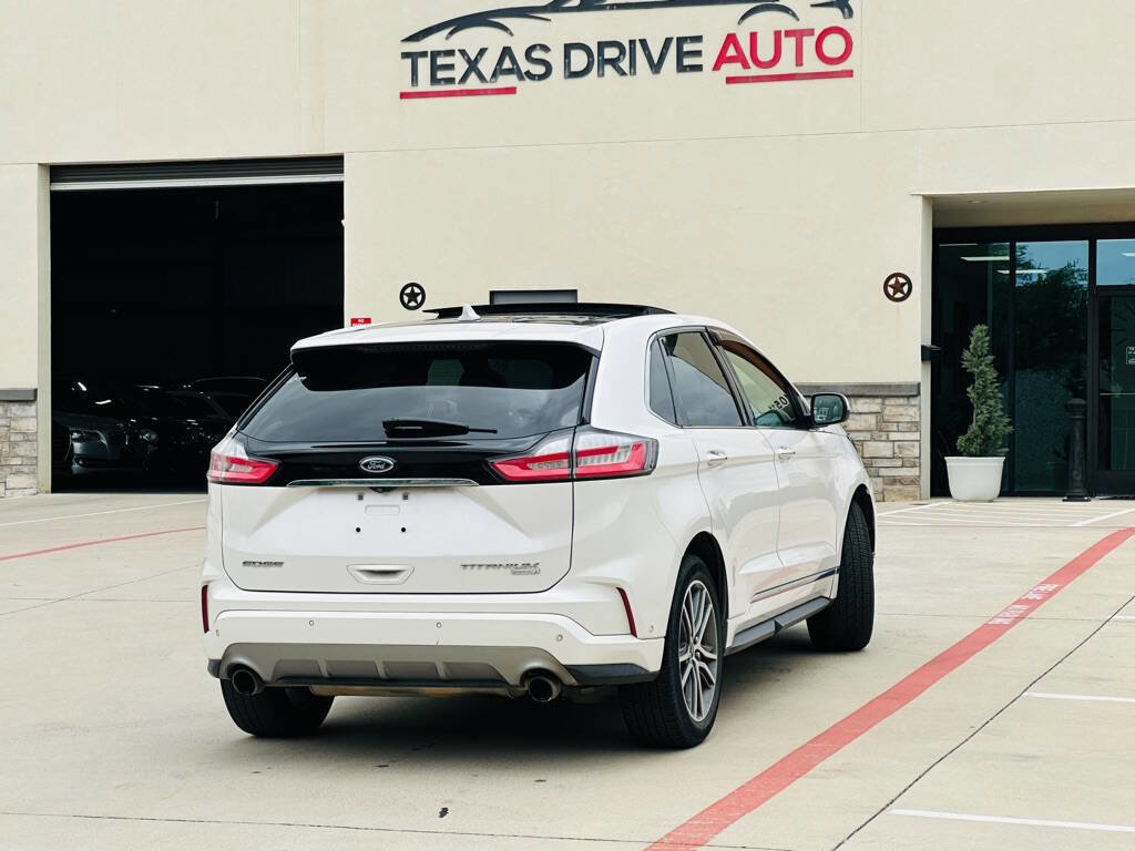 Used 2019 Ford Edge Titanium w/ Equipment Group 301A FWD image 9