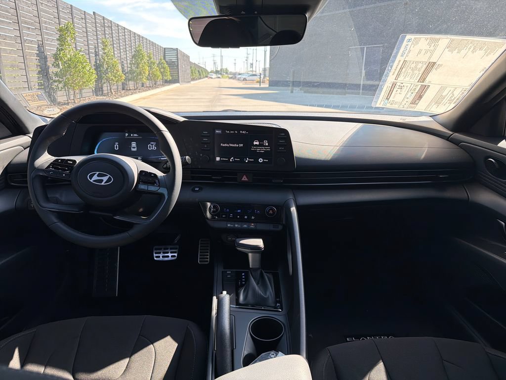 New 2026 Hyundai Elantra Sport FWD image 16