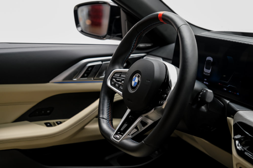 Used 2025 BMW M440i Convertible w/ Premium Package RWD image 24