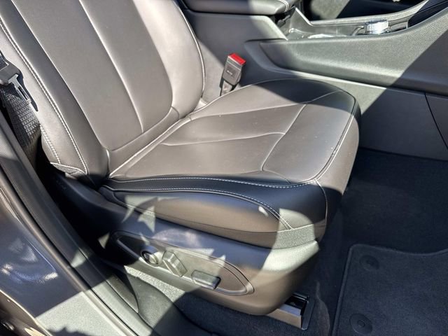 New 2025 Jeep Grand Cherokee Limited RWD image 15