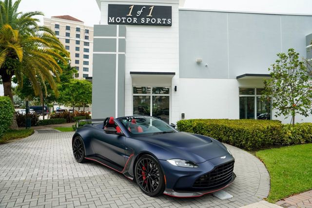 Used 2023 Aston Martin V12 Vantage Roadster RWD image 1