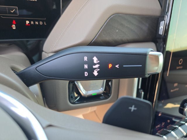 New 2027 GMC Yukon Denali w/ Sun & Power Step Package AWD/4WD image 15