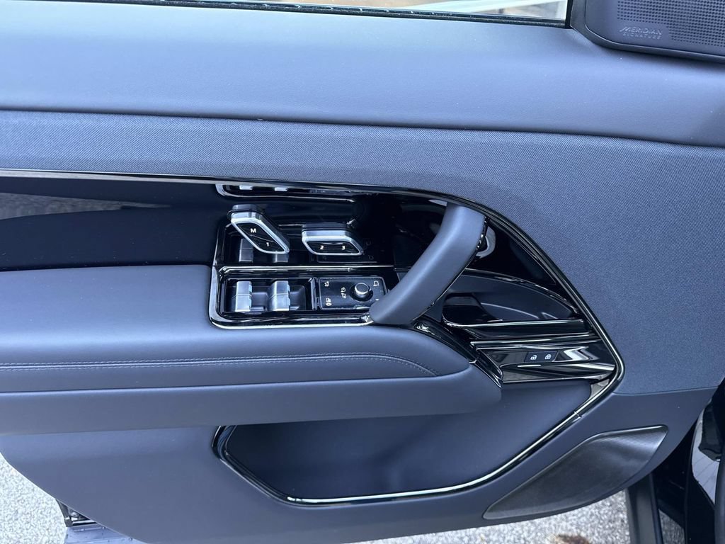 New 2026 Land Rover Range Rover Sport SV AWD/4WD image 19