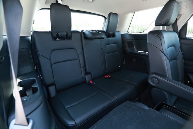 Used 2022 Nissan Pathfinder SL w/ SL Premium Package FWD image 33