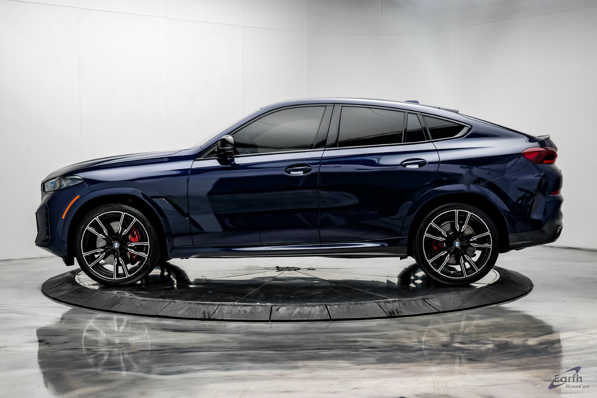 Used 2025 BMW X6 M60i w/ M Sport Professional Package AWD/4WD image 7