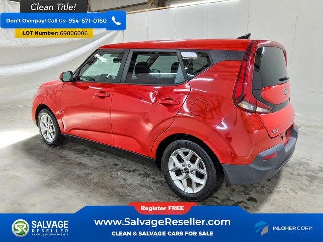 Used 2021 Kia Soul S FWD image 3