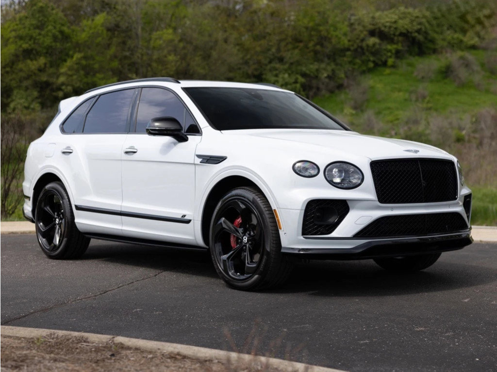 Used 2023 Bentley Bentayga image 13