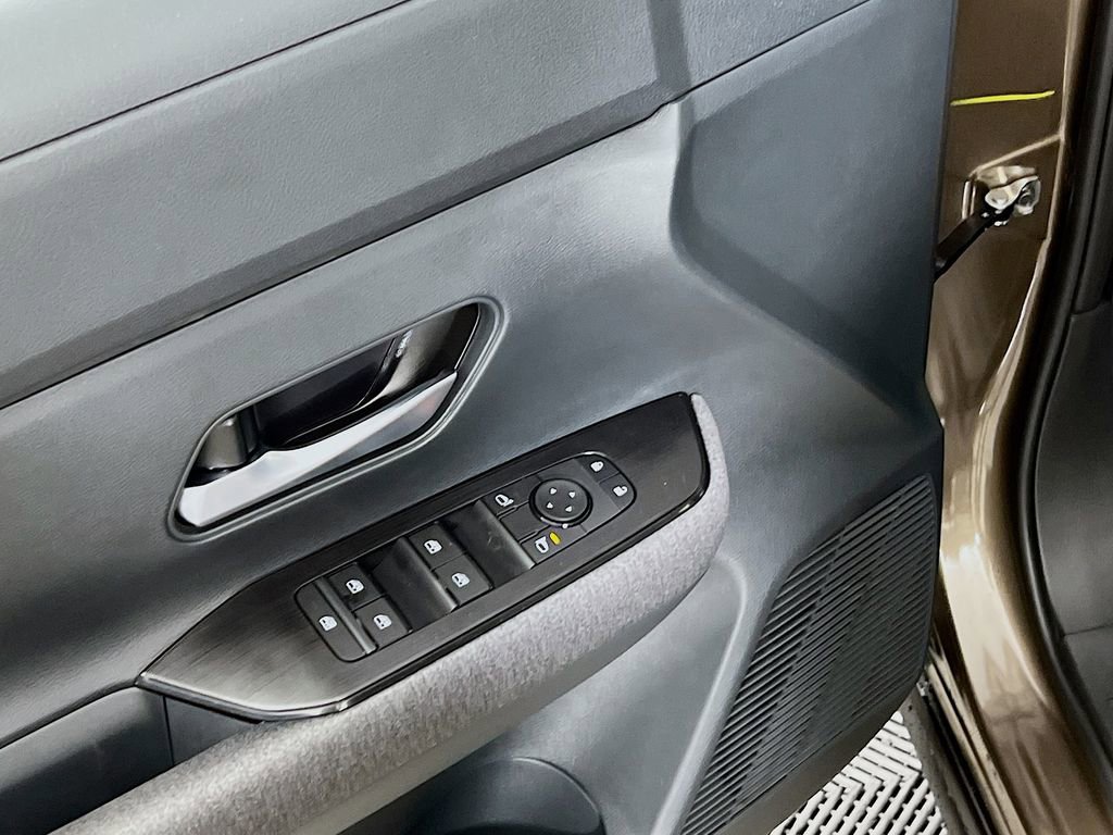 New 2026 Nissan Kicks SV w/ SV Premium Package image 16