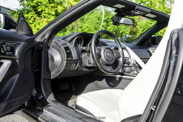 Used 2015 Jaguar F-TYPE S RWD image 30