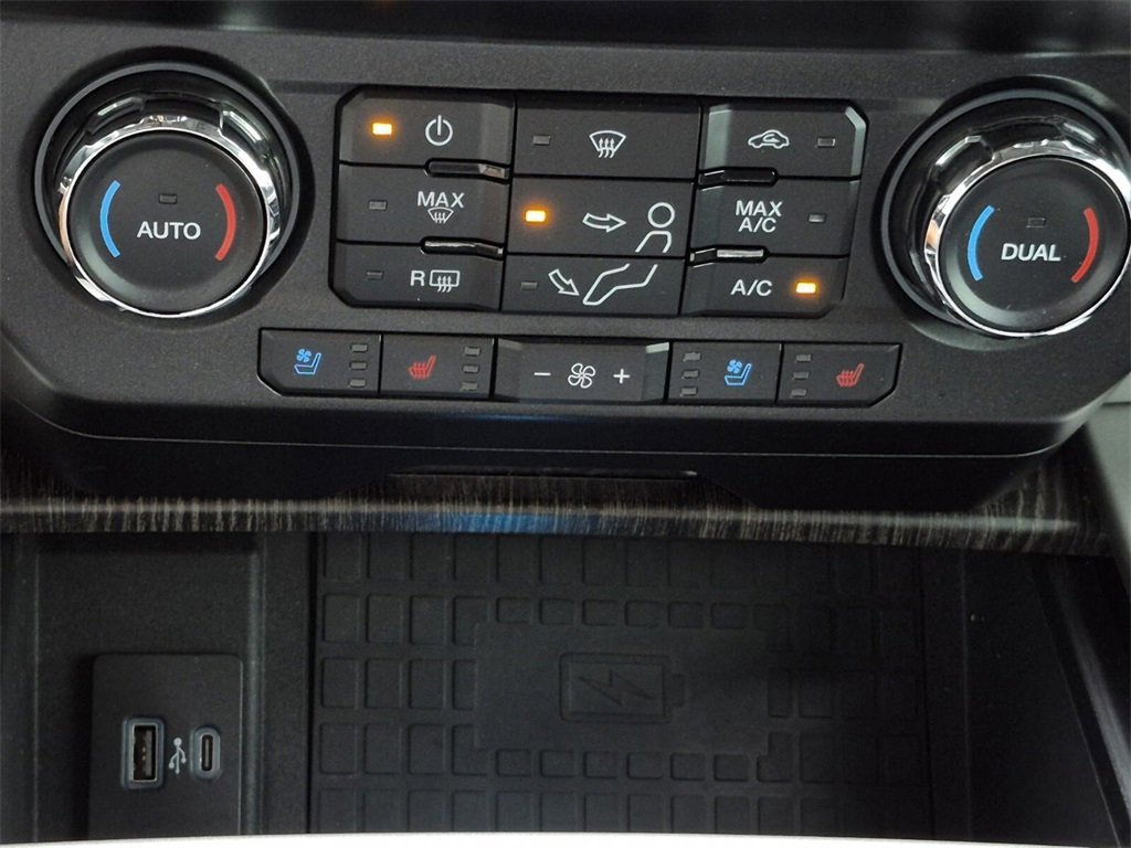 Used 2020 Ford F250 Lariat w/ Lariat Ultimate Package image 24