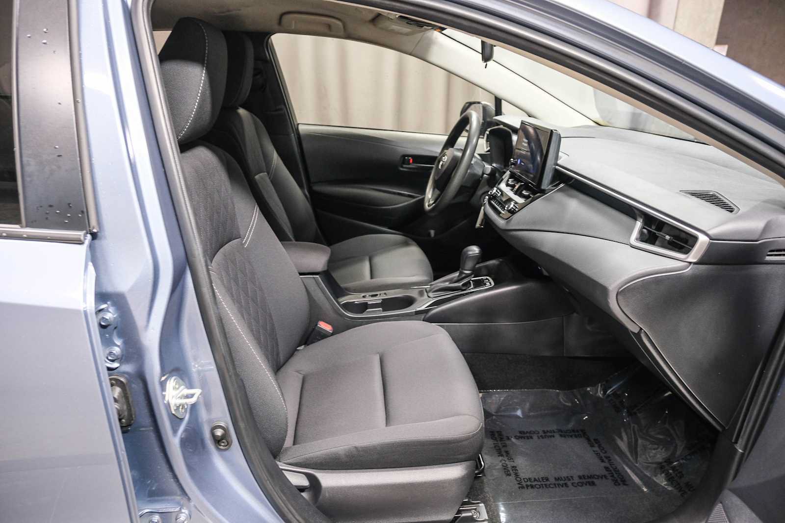 Used 2024 Toyota Corolla LE FWD image 22