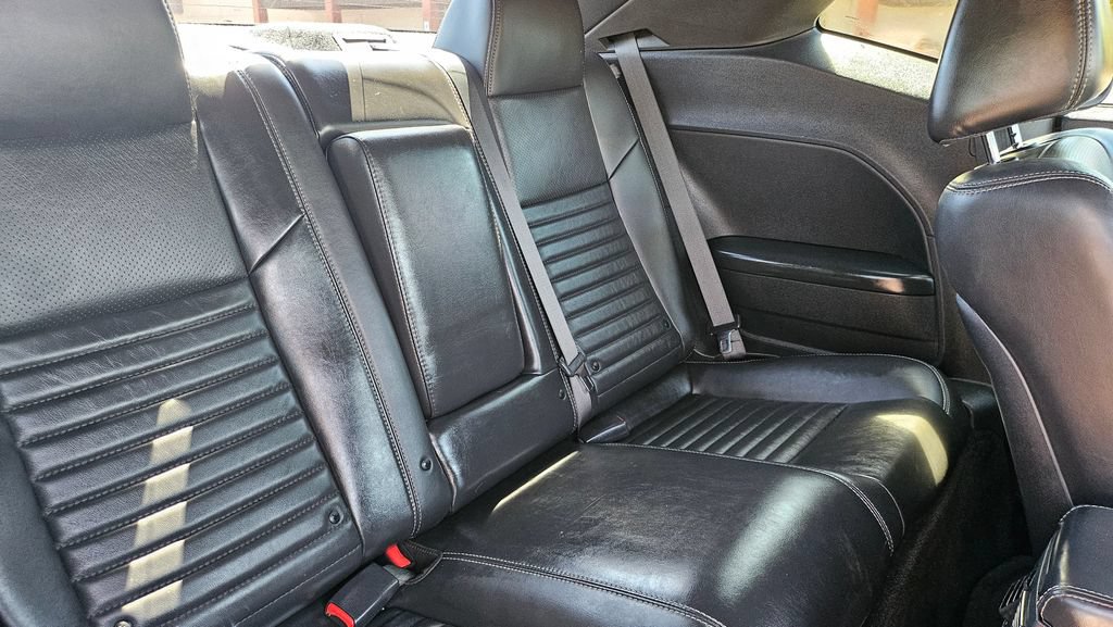 Used 2013 Dodge Challenger R/T Plus RWD image 21