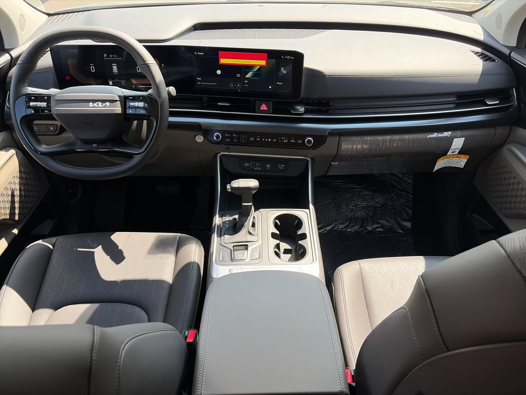 New 2027 Kia Carnival FWD image 10