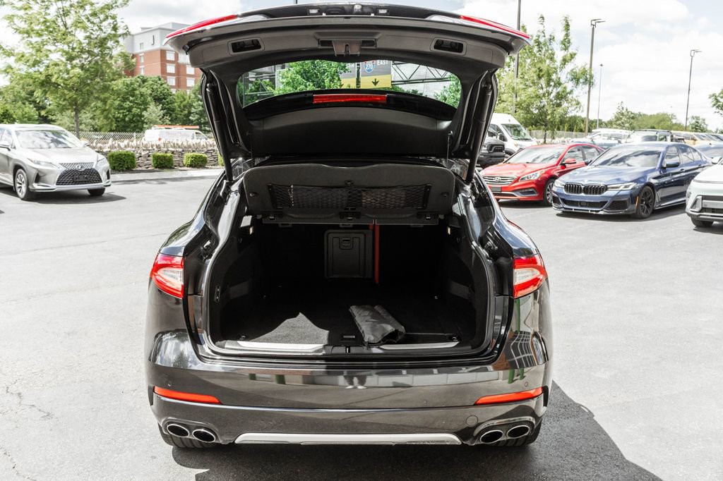 Used 2017 Maserati Levante S AWD/4WD image 36