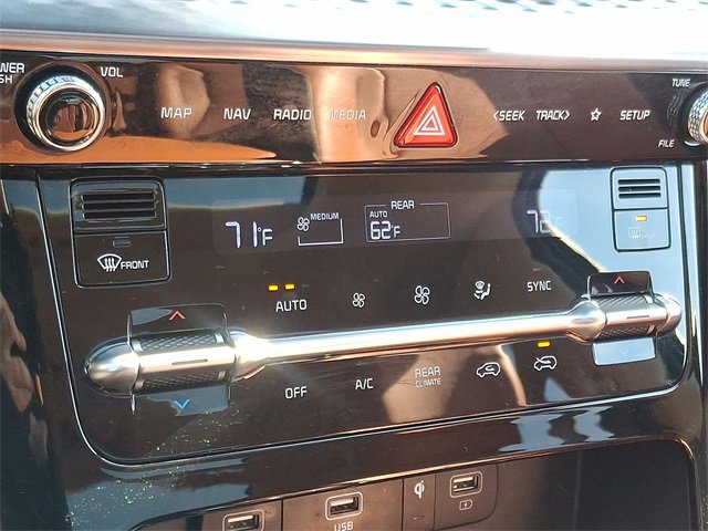 Used 2024 Kia Carnival SX Prestige image 18