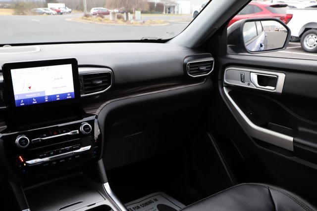 Used 2023 Ford Explorer Limited image 29