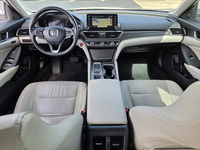 Used 2019 Honda Accord Touring image 8