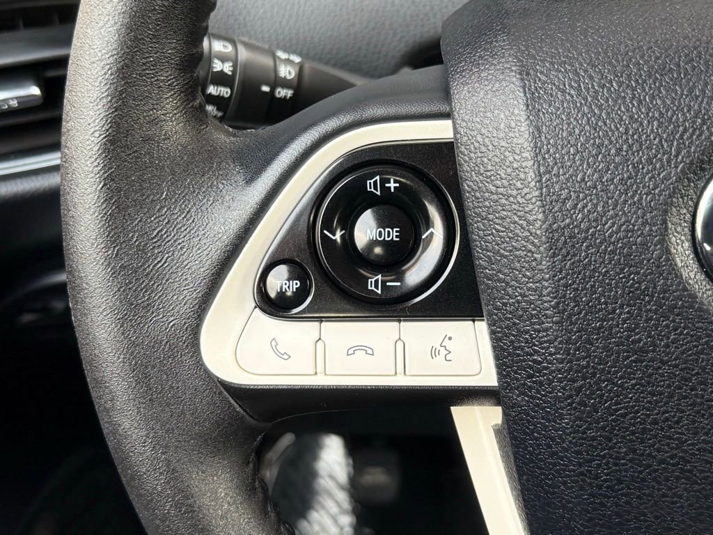 Used 2018 Toyota Prius Prime Advanced FWD image 29
