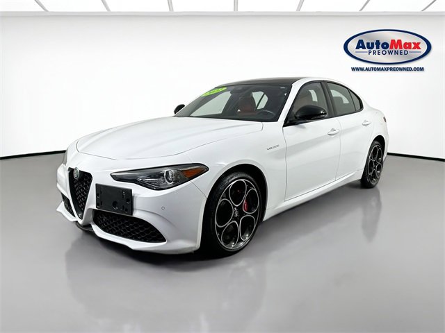 Used 2022 Alfa Romeo Giulia Veloce image 5