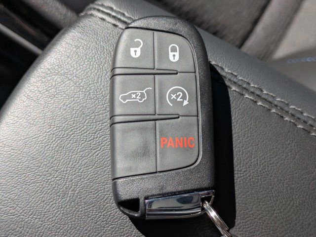 New 2026 Jeep Compass Latitude w/ Sun and Sound Group image 26