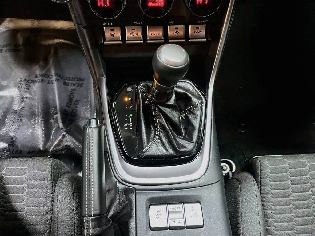 Used 2025 Toyota GR86 w/ ALL Weather Mat Package (TMS) RWD image 16