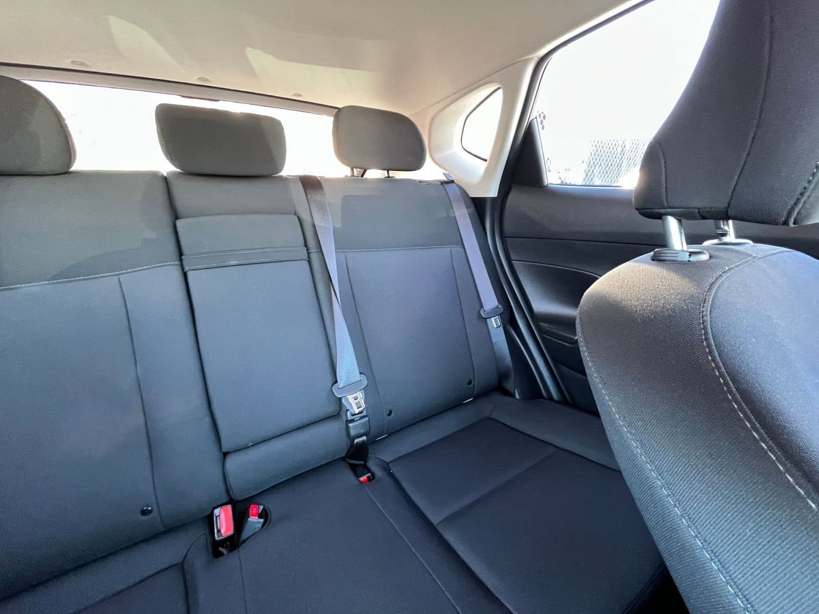 Used 2025 Volkswagen Atlas SE image 37