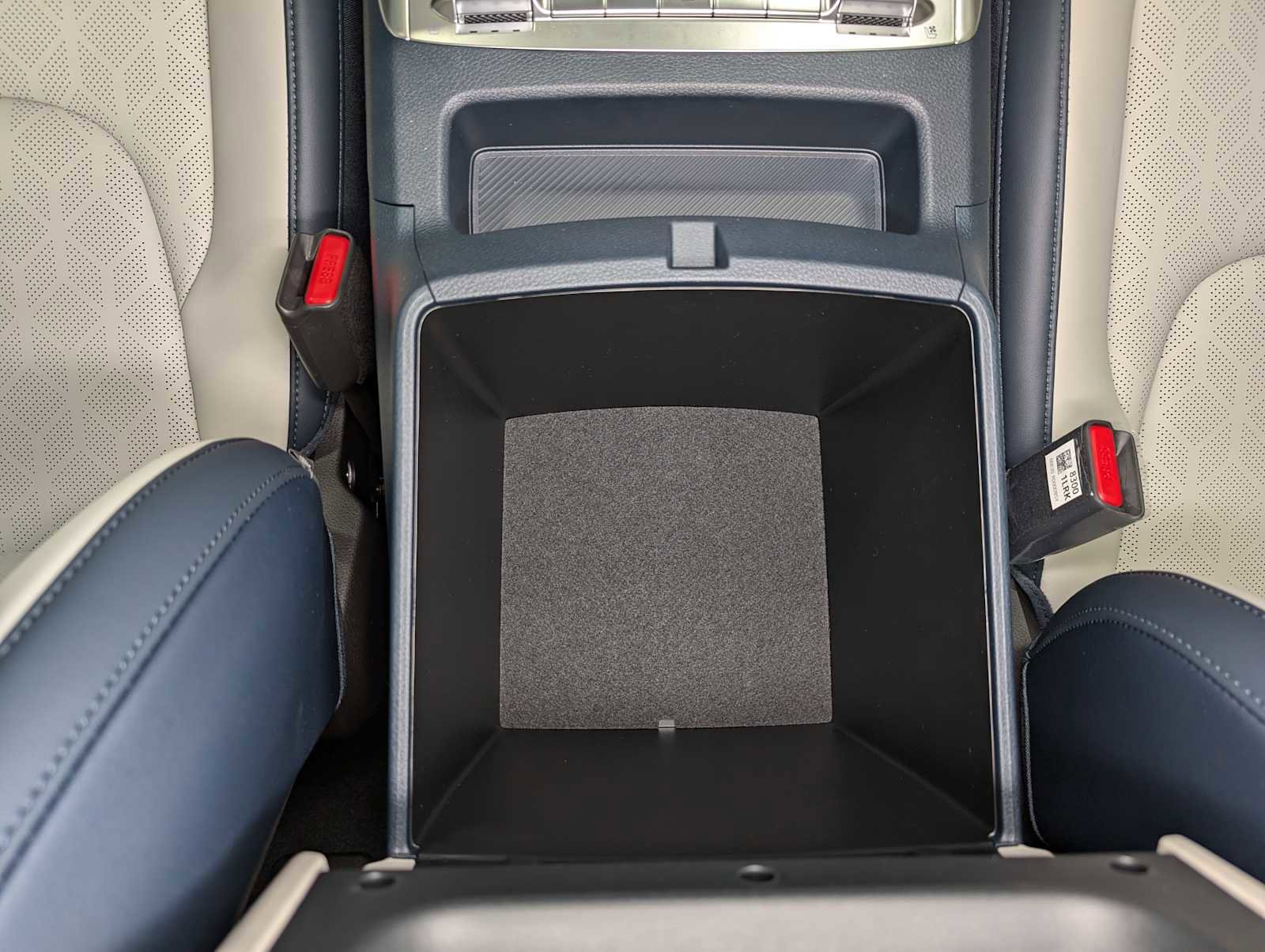 New 2026 Kia Carnival SX image 16