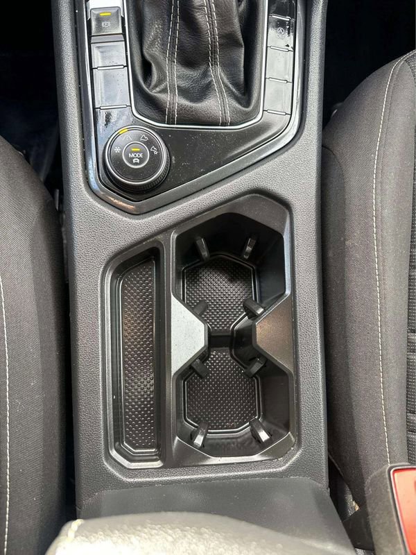 Used 2024 Volkswagen Tiguan S image 25