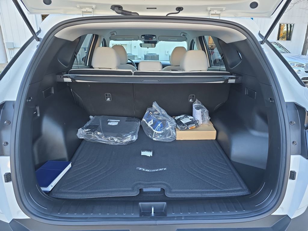 Certified 2026 Hyundai Tucson SE image 12
