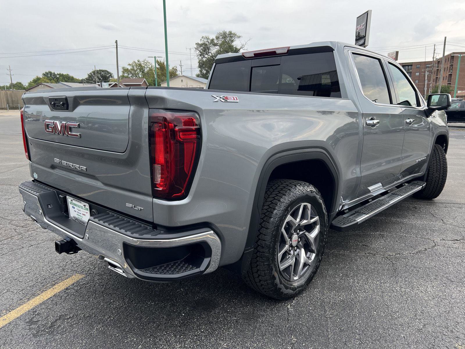 New 2026 GMC Sierra 1500 SLT w/ SLT Premium Plus Package image 5