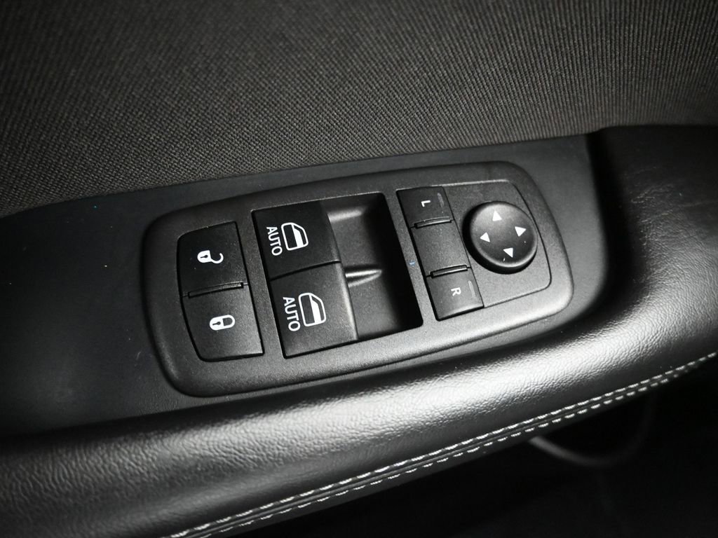 Used 2021 Dodge Challenger R/T w/ Performance Handling Group image 20
