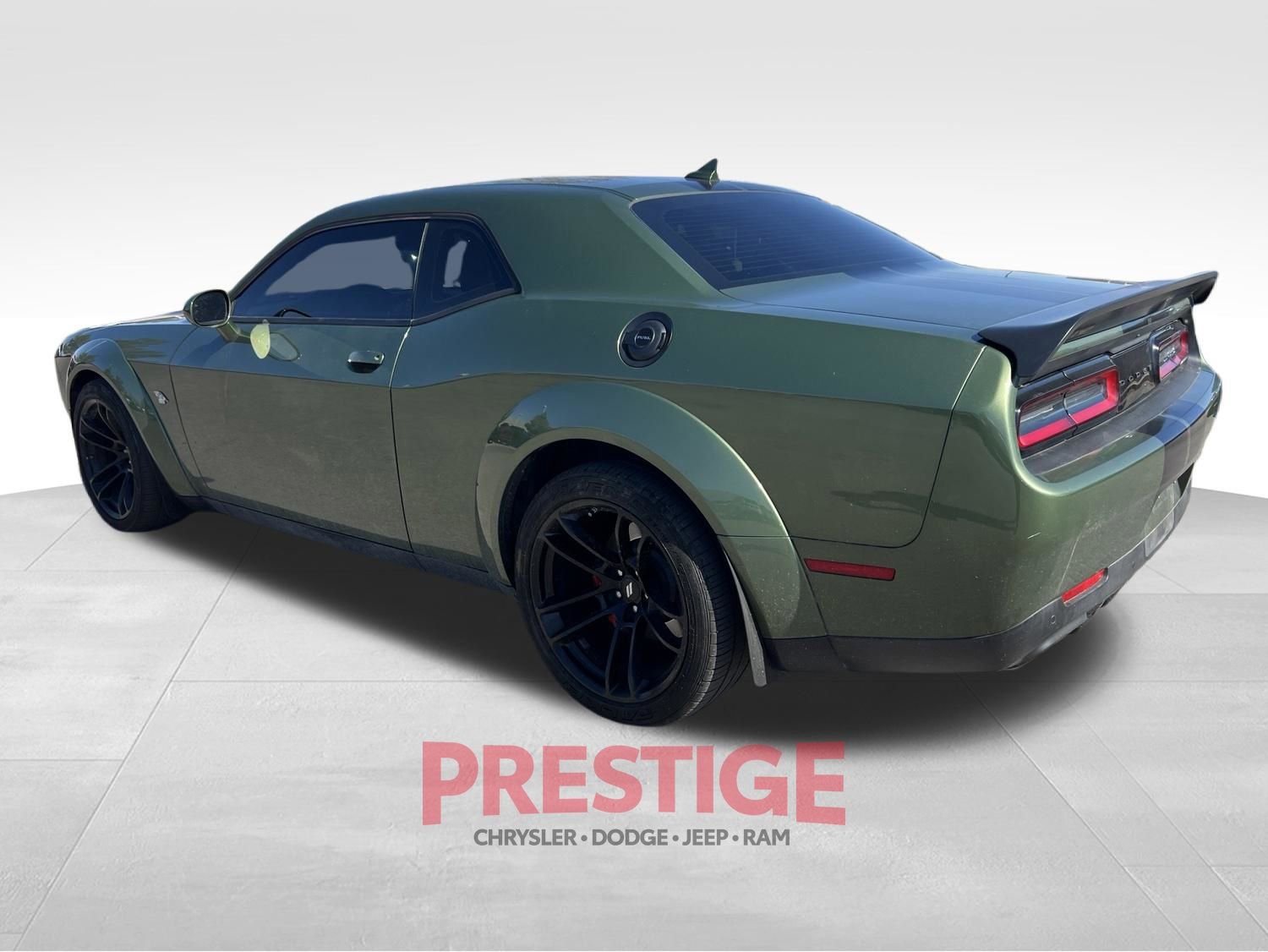 Used 2021 Dodge Challenger R/T Scat Pack RWD image 10