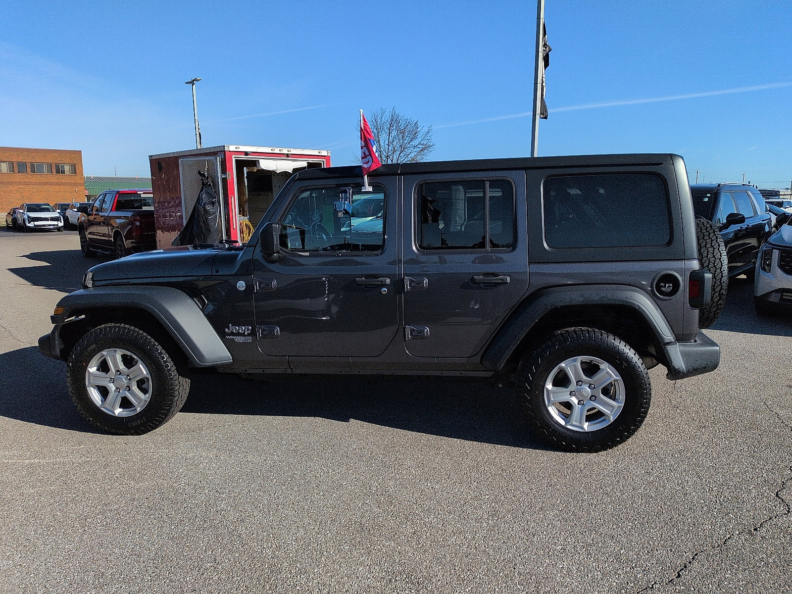 Used 2018 Jeep Wrangler Unlimited Sport S image 4
