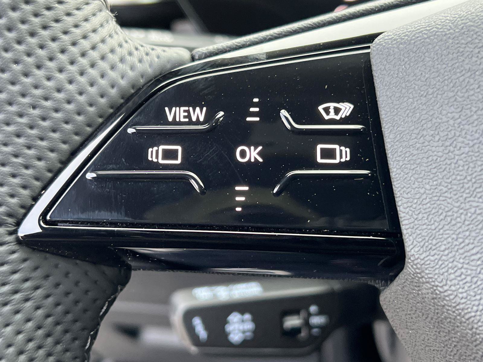 New 2025 Audi SQ5 Premium Plus AWD/4WD image 18