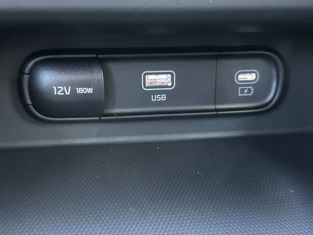 Certified 2026 Kia Seltos EX w/ EX Sunroof Package FWD image 17