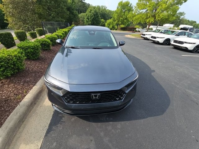Used 2025 Honda Accord Touring image 6