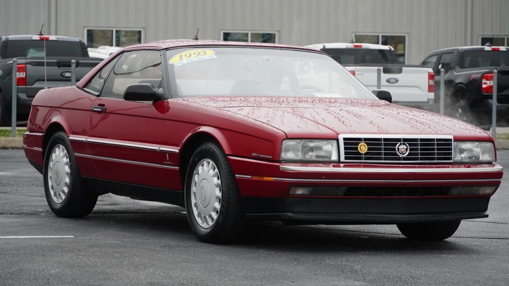 Used 1993 Cadillac Allante image 2