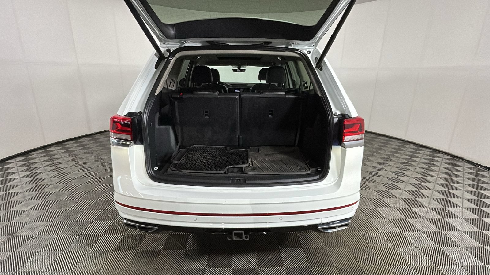 Used 2021 Volkswagen Atlas SE w/ Panoramic Sunroof Package AWD/4WD image 32
