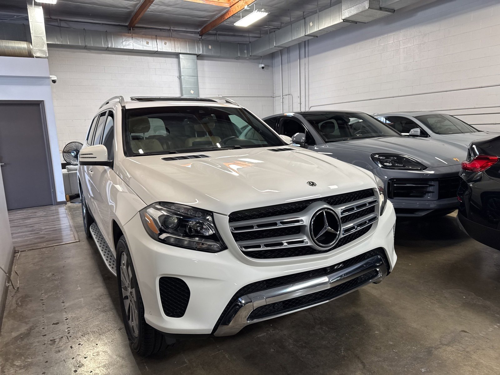 Used 2018 Mercedes-Benz GLS 450 4MATIC image 3