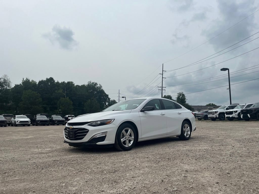 Used 2023 Chevrolet Malibu LS FWD image 2