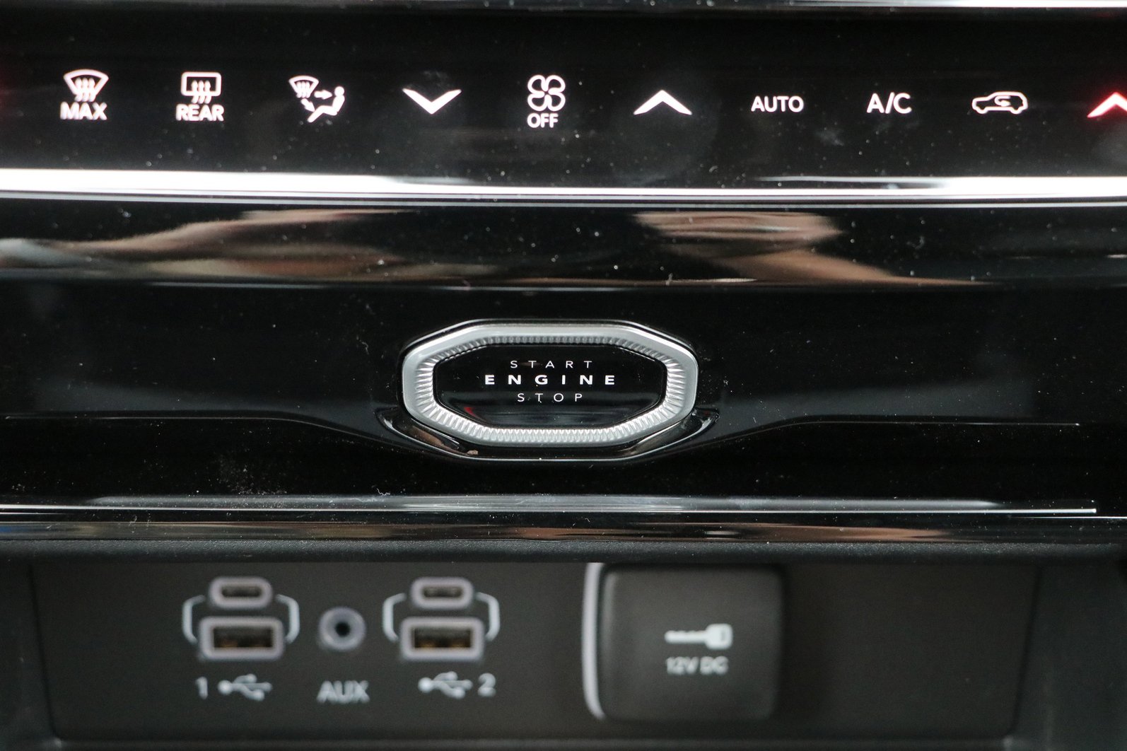 New 2026 Jeep Grand Cherokee L 4WD image 24