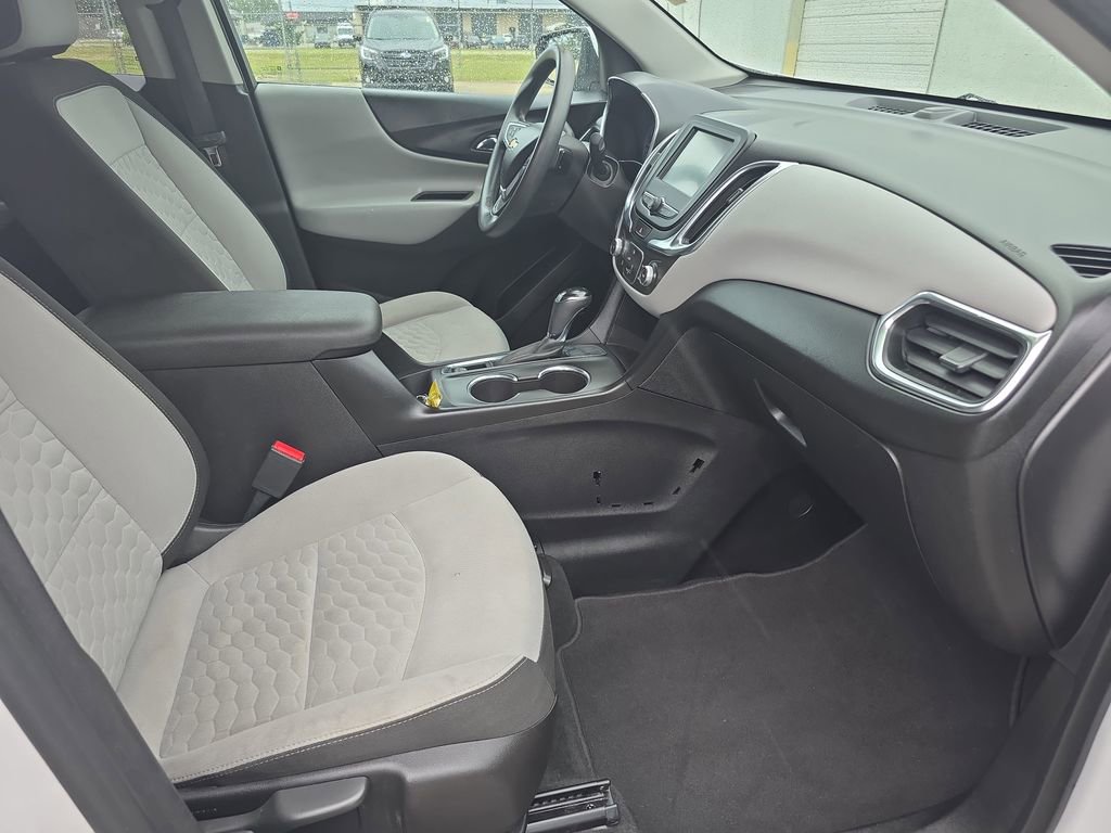 Used 2018 Chevrolet Equinox LT FWD image 10
