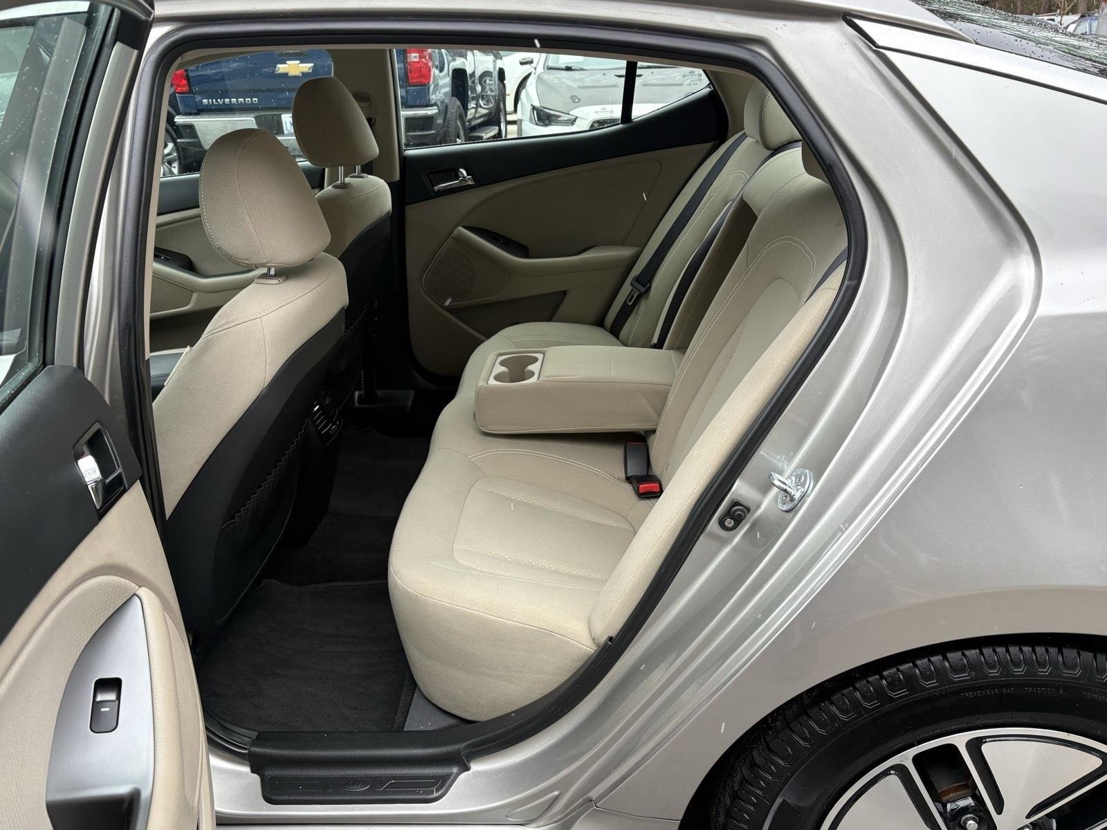 Used 2011 Kia Optima EX image 25