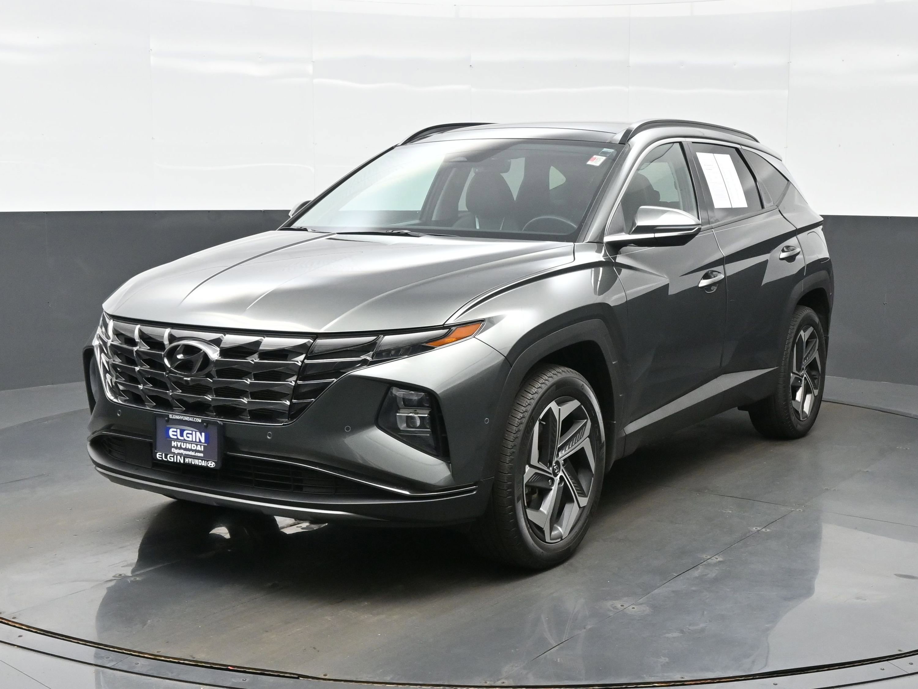 Certified 2023 Hyundai Tucson Limited AWD/4WD image 2