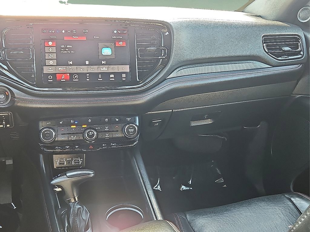 Used 2024 Dodge Durango GT image 15