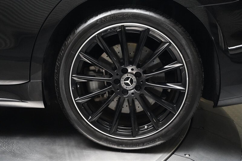 Used 2022 Mercedes-Benz S 500 4MATIC w/ AMG Line Package image 40
